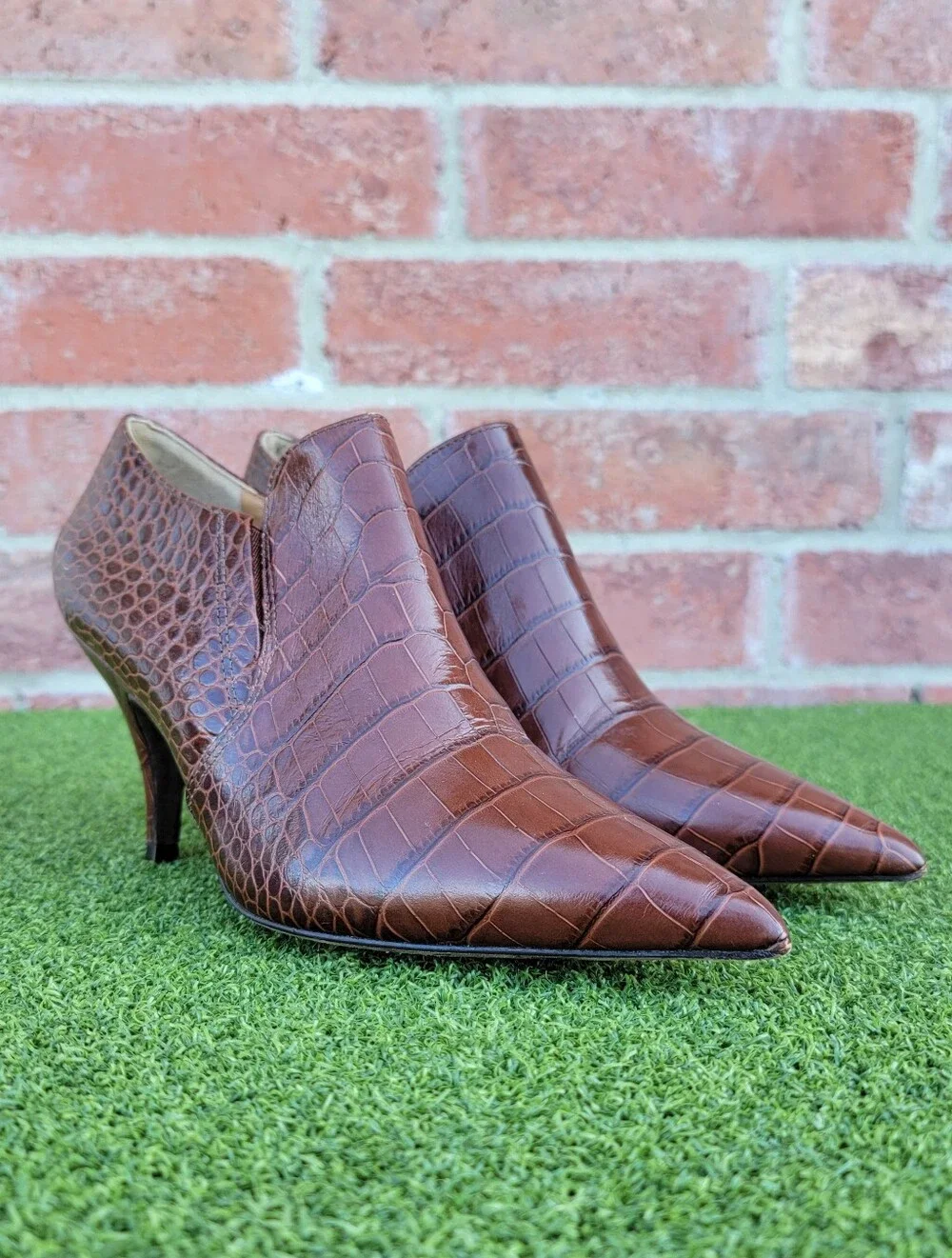 Women's Tory Burch Brown Croc-Embossed Pointed Toe Slip-On Heels ~ US Size 7M